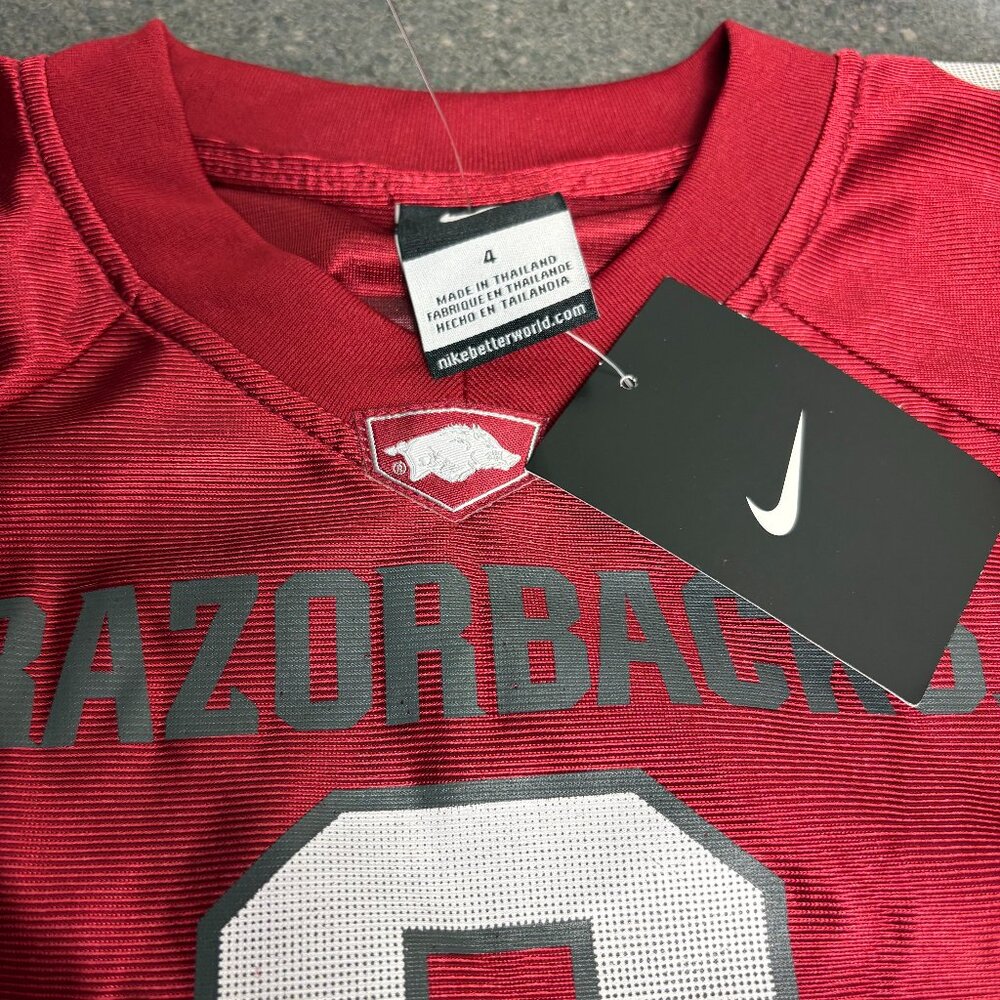 ARKANSAS RAZORBACKS 4T NIKE FOOTBALL JERSEY